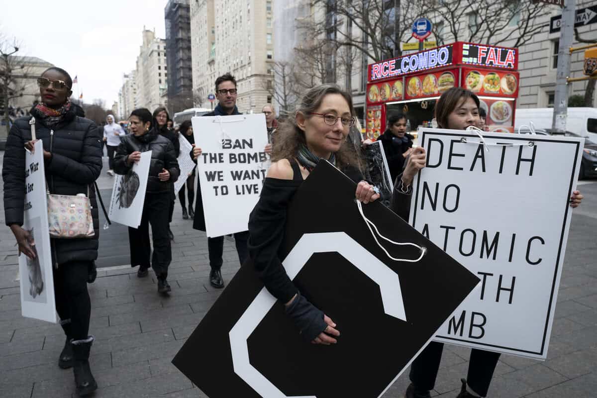 The Right Way to Stop a New Nuclear Arms Race